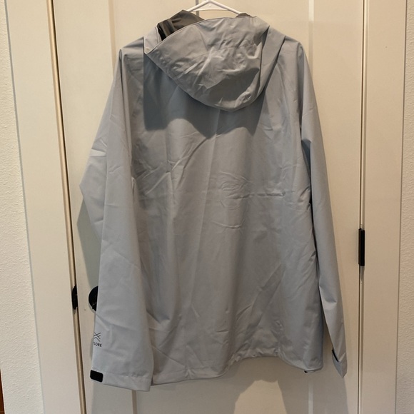 Gill Ladies Light Weight Hooded Full Zip Sailing Jacket.  Silver Grey.  XL. NWOT - Picture 6 of 9